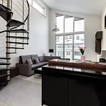 Janki Bryla Two-level By Bookinghost Appartement
