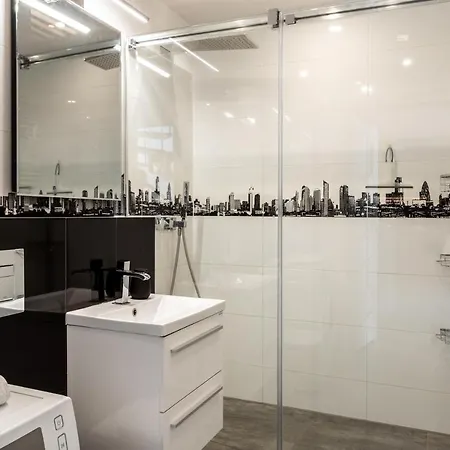 Janki Bryla Two-level By Bookinghost * Gdynia