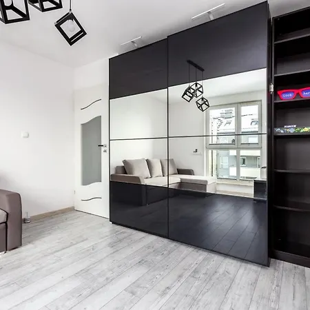 Janki Bryla Two-level By Bookinghost Appartement